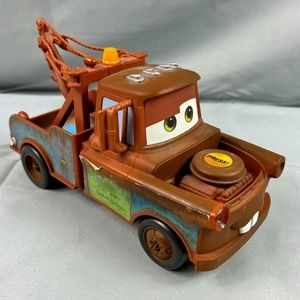 Disney Pixar CARS Tow Mater Talking Light-Up 8.5" Recovery Truck Mattel V2997